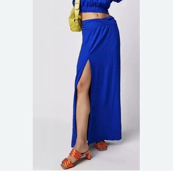 Free people, blue maxi skirt, NWOT 
Boho, hobo, minimalist - Picture 1 of 10